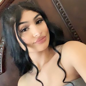 Meet your Posher, Bebe